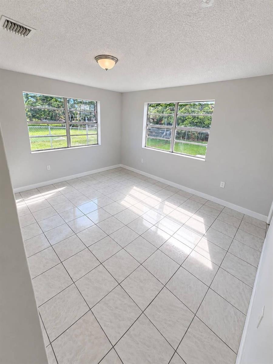 20620 NW 26TH Court, Miami Gardens FL 33056 photo 5