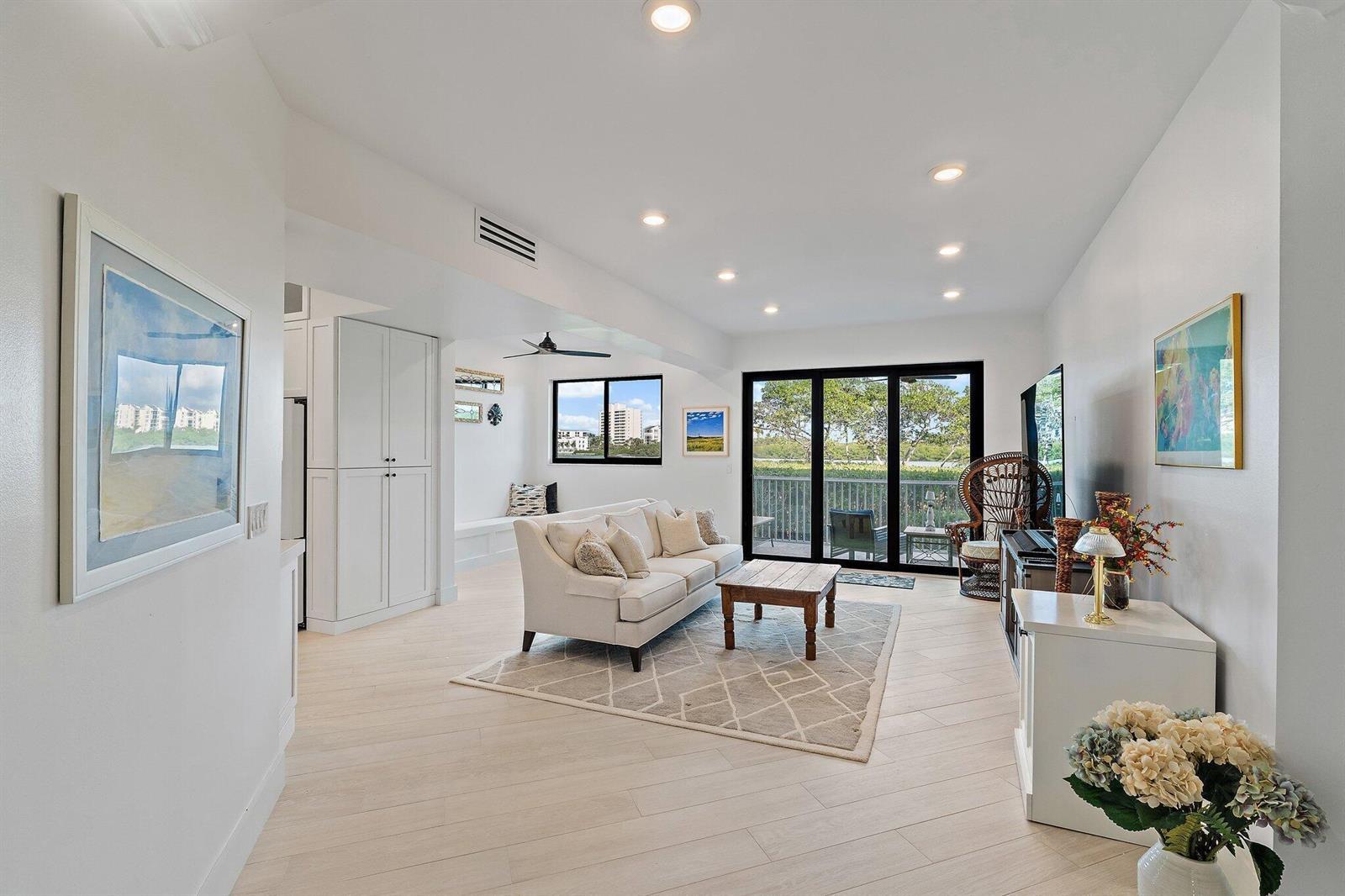 200 WATERWAY Road # 105, Tequesta FL 33469 photo 2