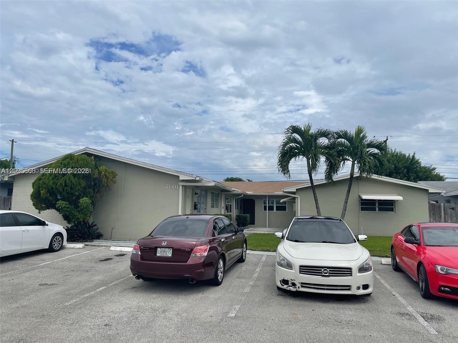7601 Venetian St # 4, Miramar FL 33023 photo 2