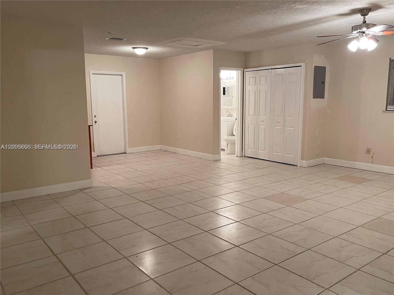 7601 Venetian St # 4, Miramar FL 33023 photo 4