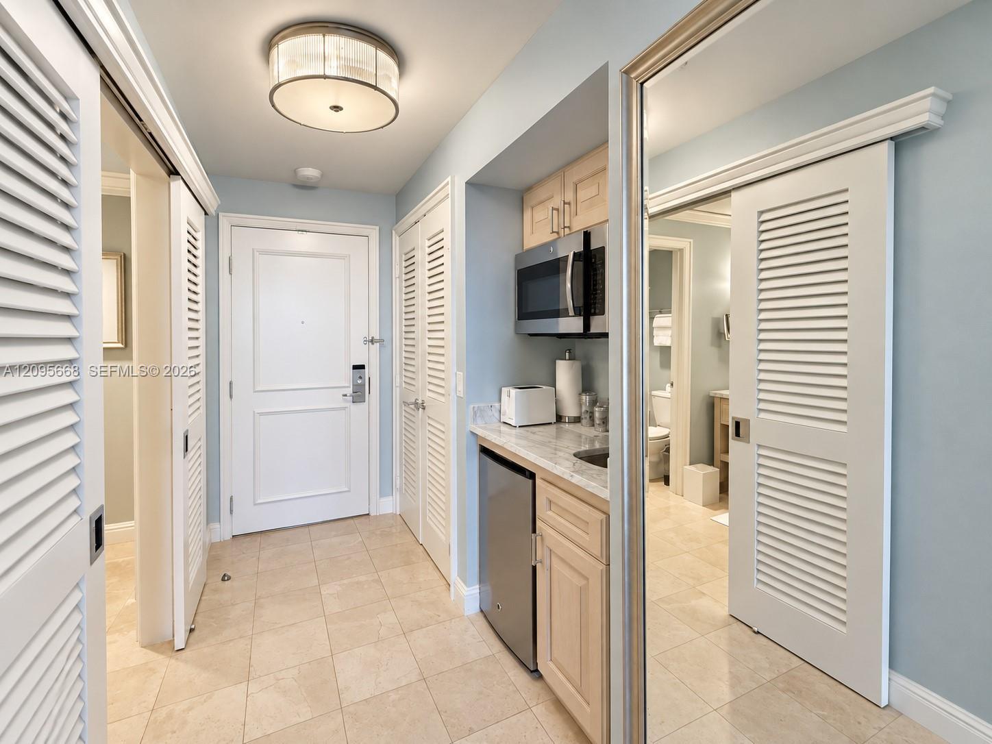 455 Grand Bay Dr # 1020, Key Biscayne FL 33149 photo 3