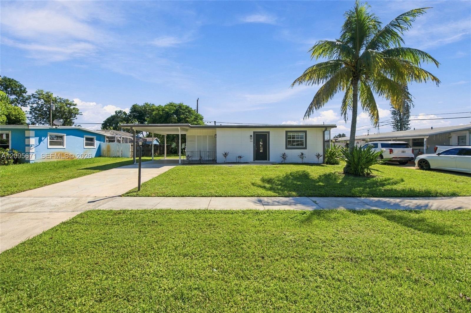 1944 Baythorne Rd, West Palm Beach FL 33415