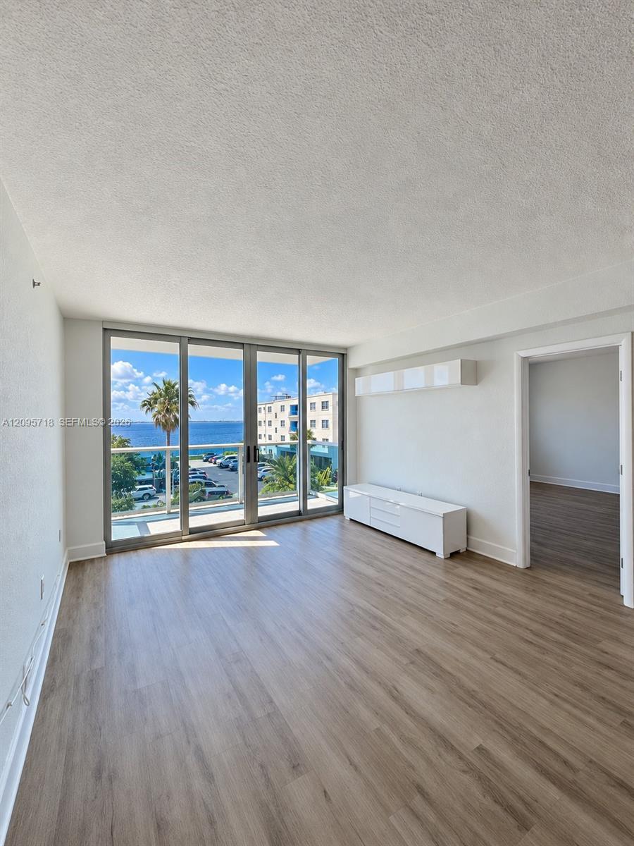 7501 E Treasure Dr # 3P, North Bay Village FL 33141 photo 4