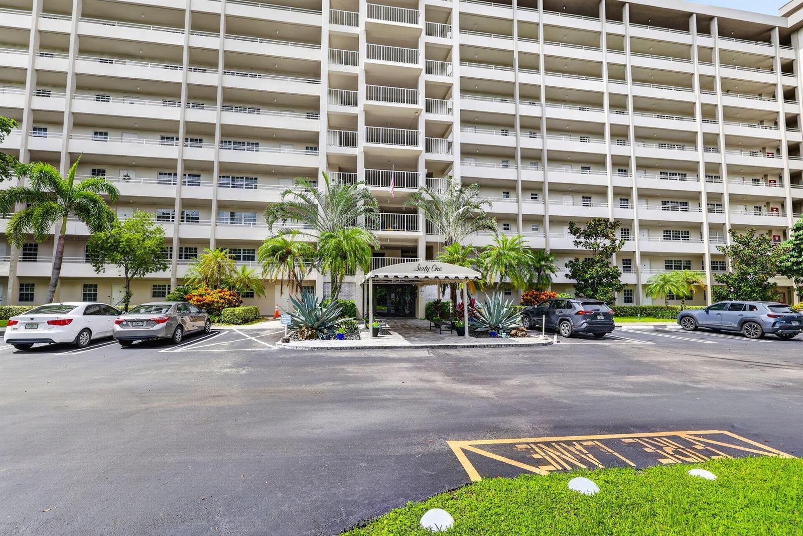 575 Oaks Lane # 102, Pompano Beach FL 33069 photo 3