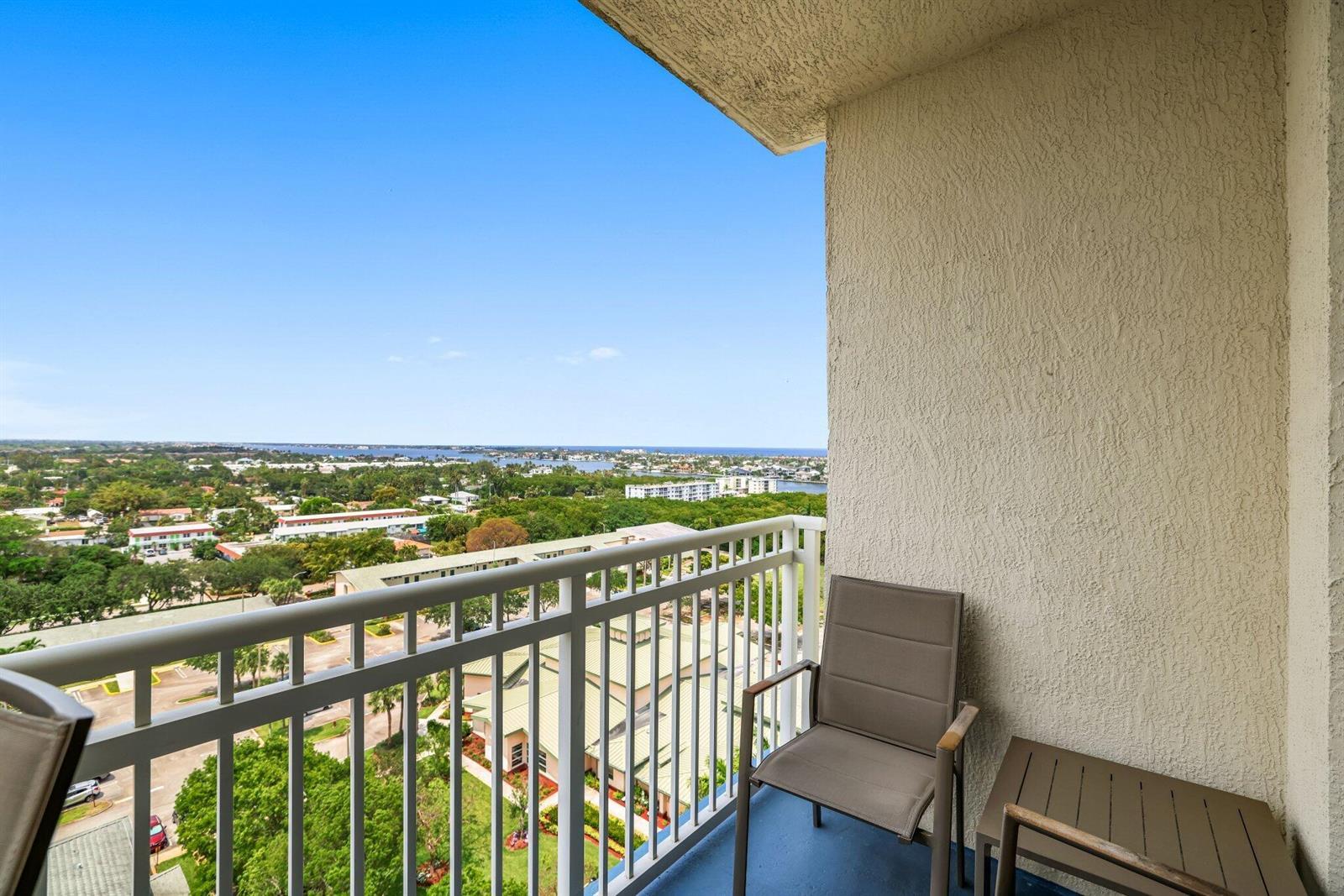 450 N FEDERAL Highway # 1213, Boynton Beach FL 33435 photo 2