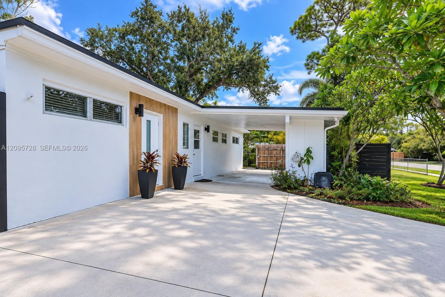 3121 SW 15th Ct, Fort Lauderdale FL 33312 photo 4