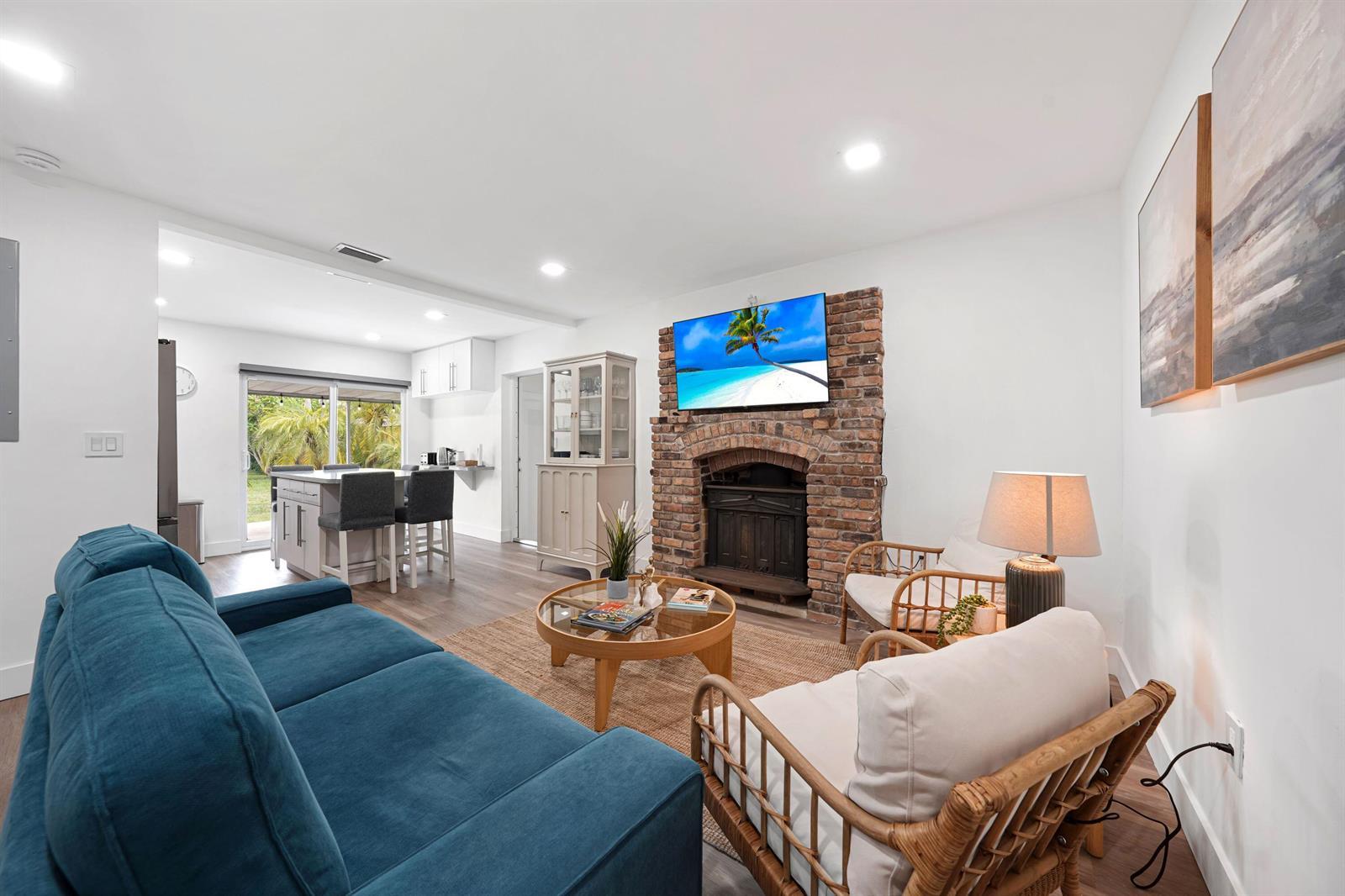 2707 ADAMS Street, Hollywood FL 33020 photo 4
