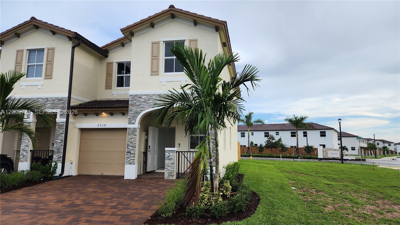 2518 SE 25th Dr # 2518, Homestead FL 33035 photo 2