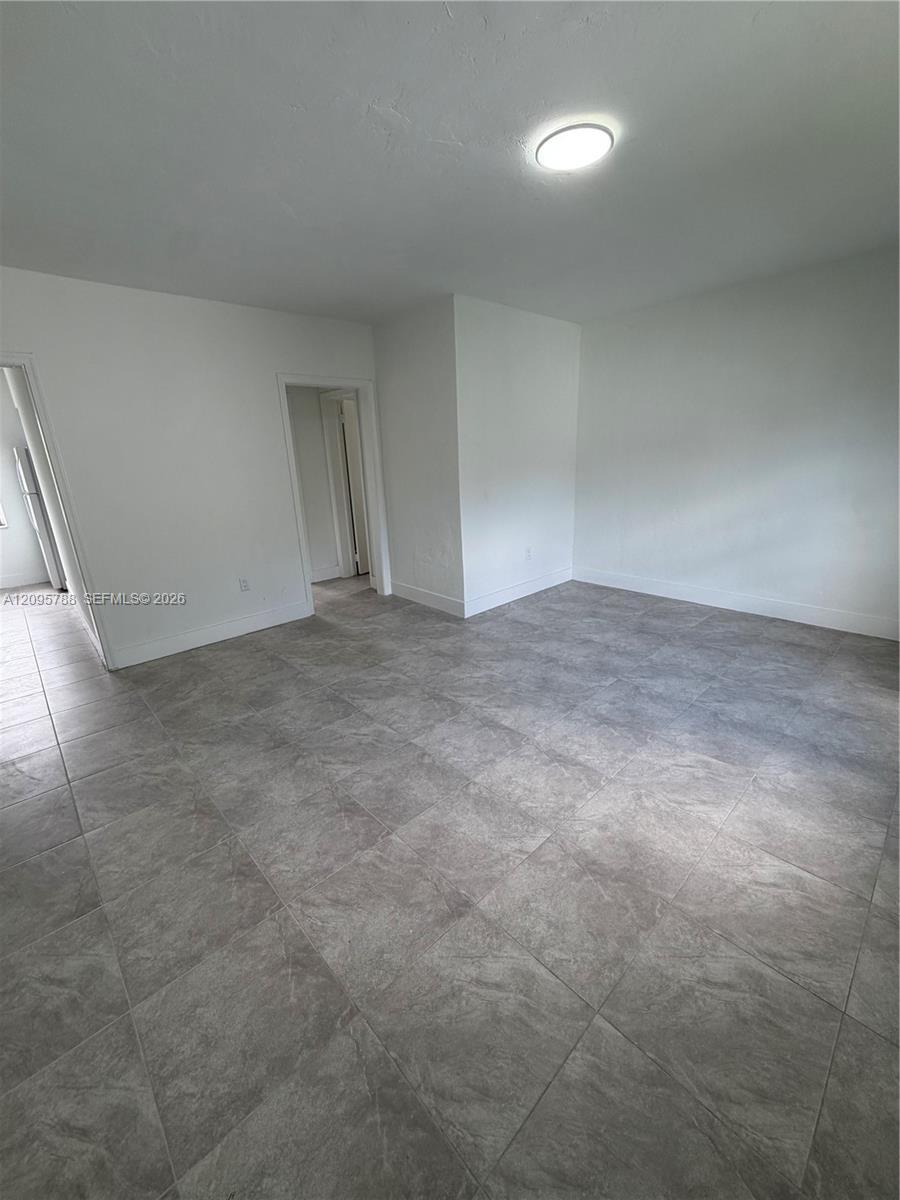 558 SW 7th St # 8, Miami FL 33130 photo 2