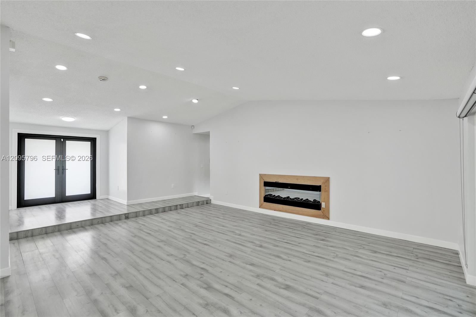 20102 NW 62nd Ave, Hialeah FL 33015 photo 5