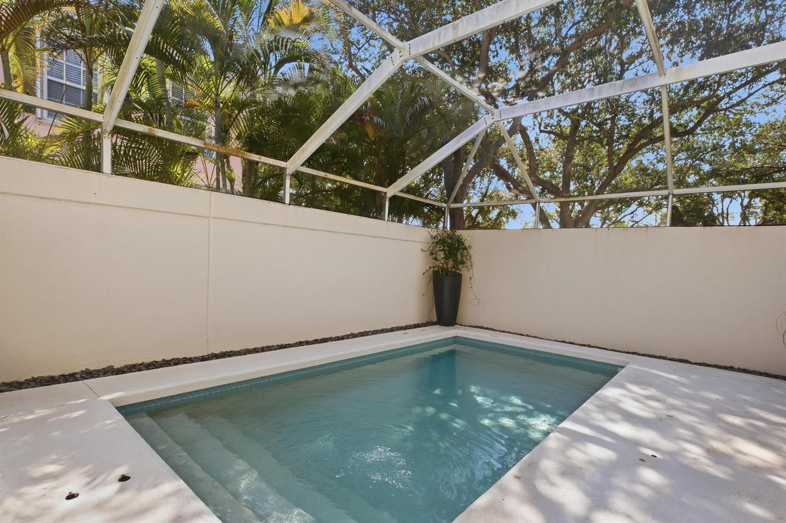 44 LIVE OAK Circle, Tequesta FL 33469 photo 5