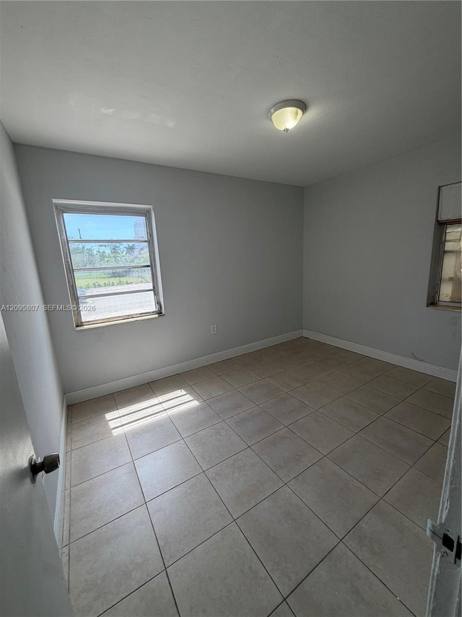 561 SW 7th St # 1, Miami FL 33130 photo 5