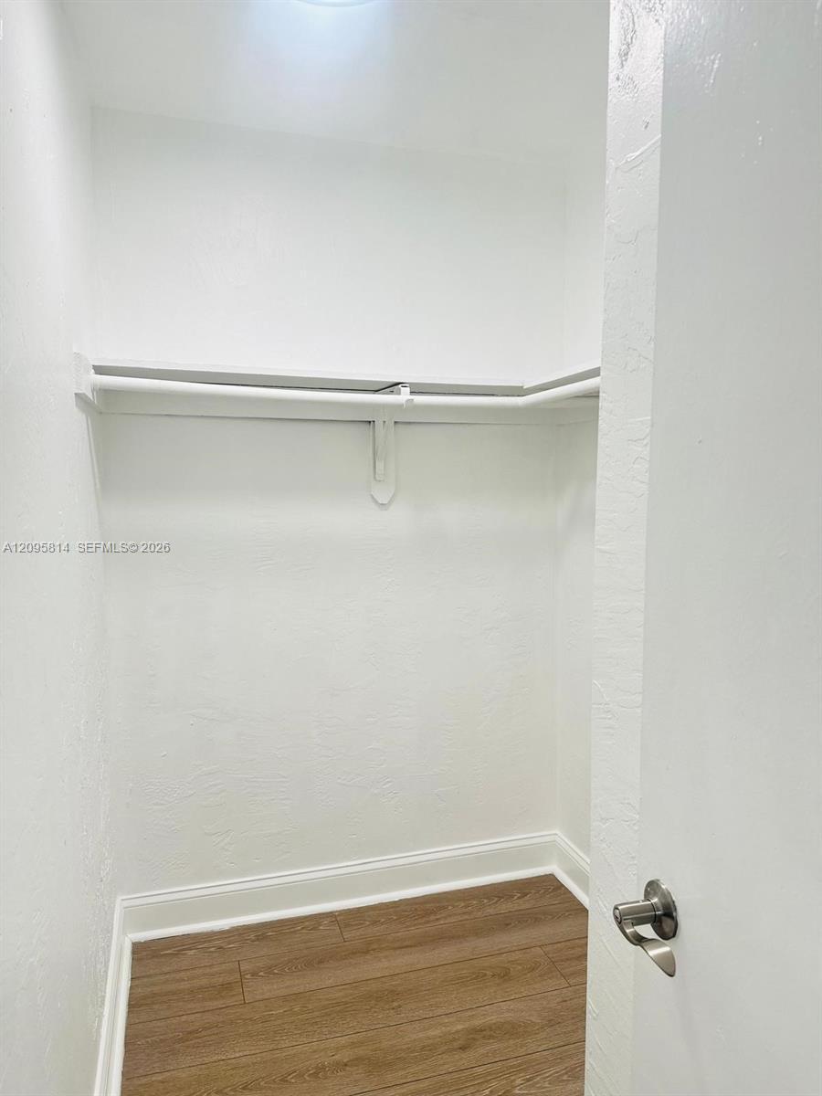 43 Glen Royal Pkwy # 6, Miami FL 33125 photo 5