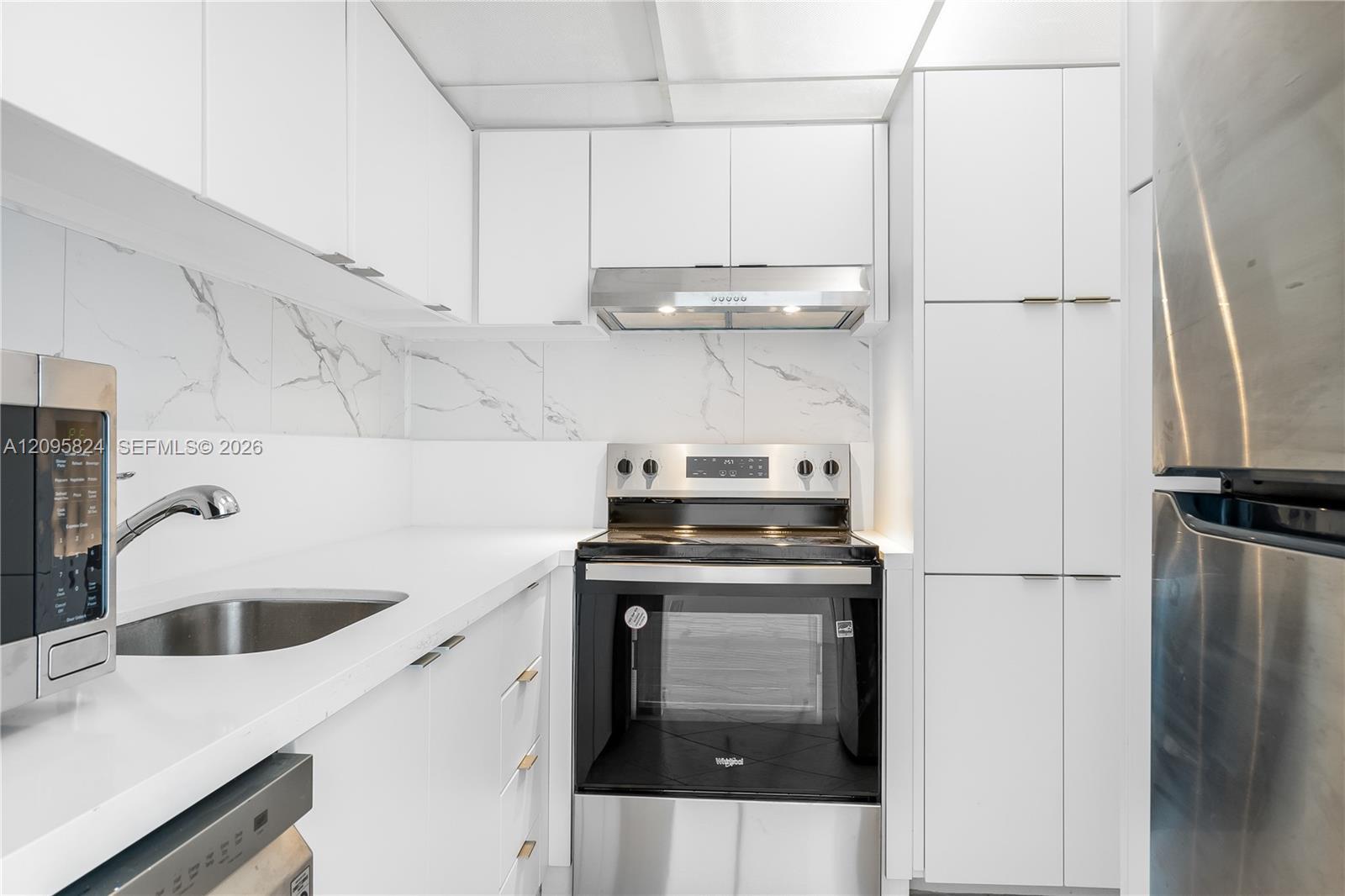 1000 West Ave # 1008, Miami Beach FL 33139 photo 4