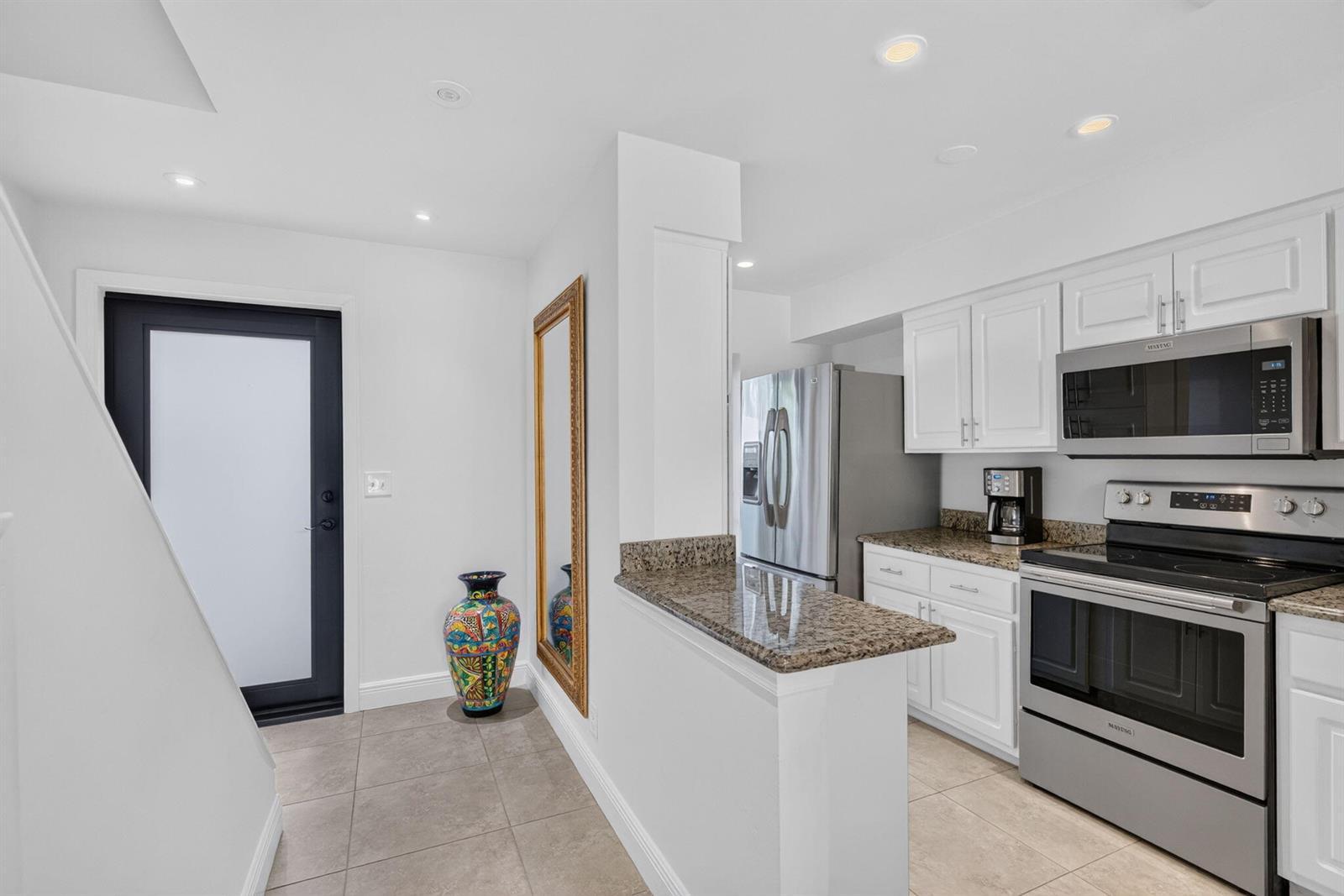 547 NE 7th Avenue, Fort Lauderdale FL 33301 photo 4