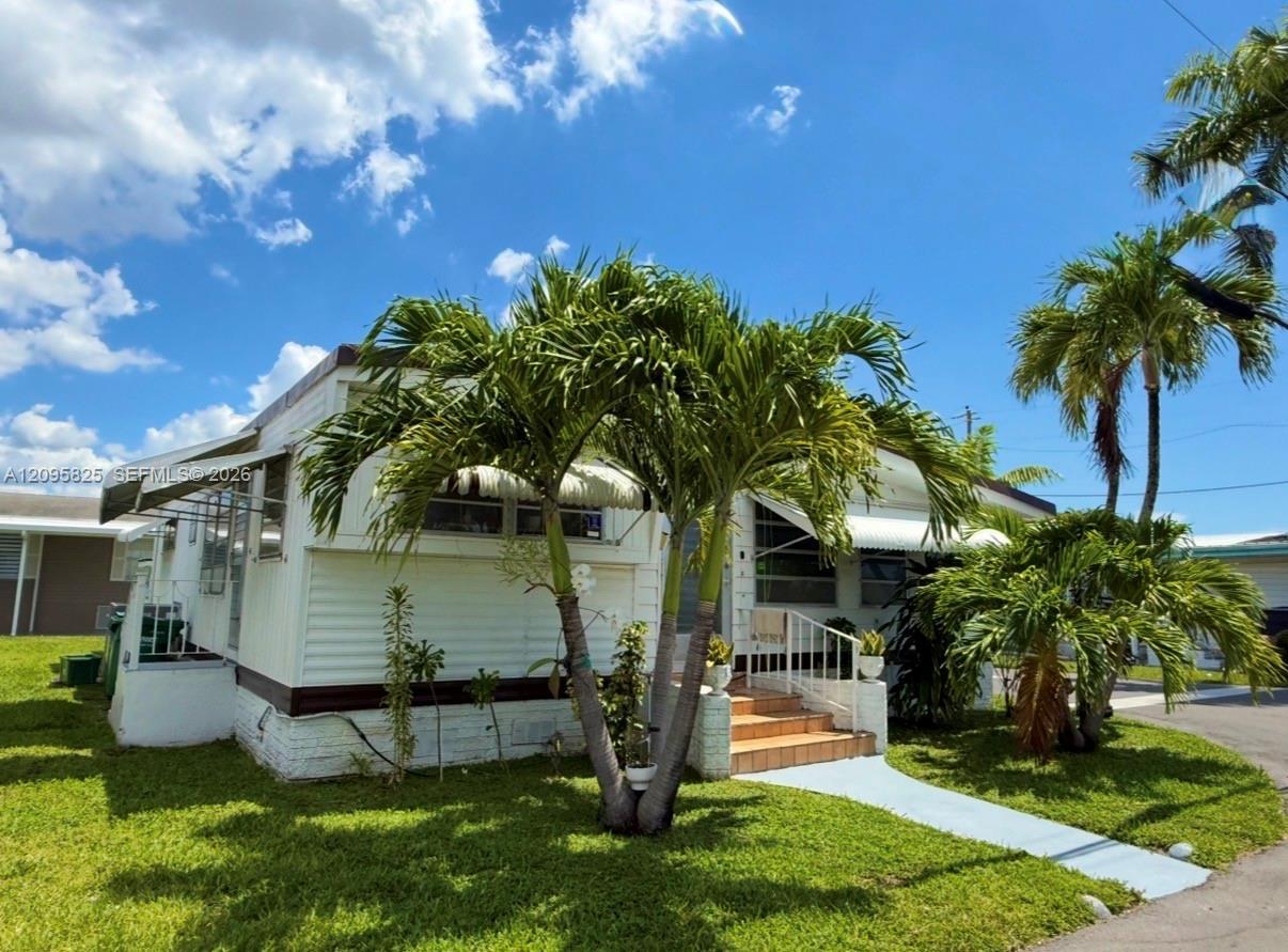 3309 Orange ST, Hollywood FL 33021