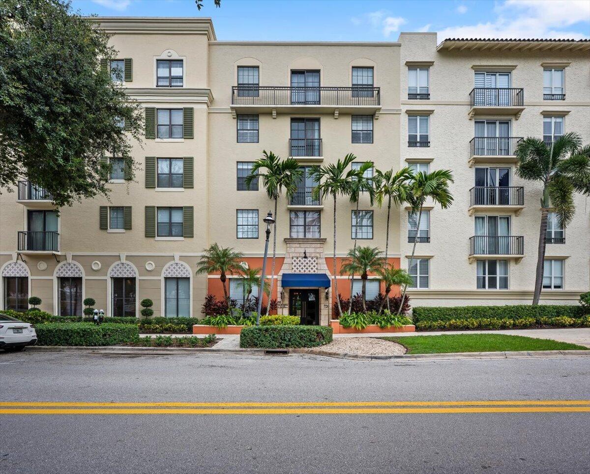 720 S Sapodilla Avenue # 204, West Palm Beach FL 33401