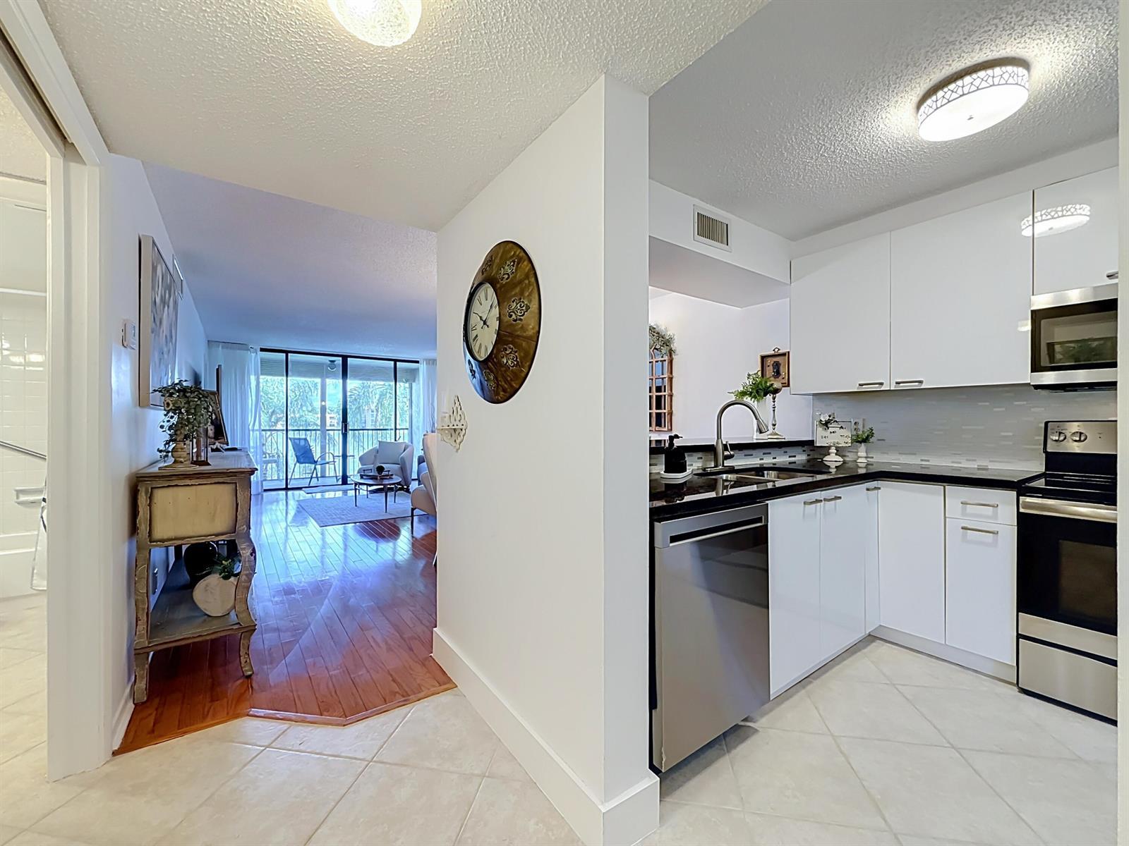 6219 Coral Lake Drive # 207, Margate FL 33063 photo 2