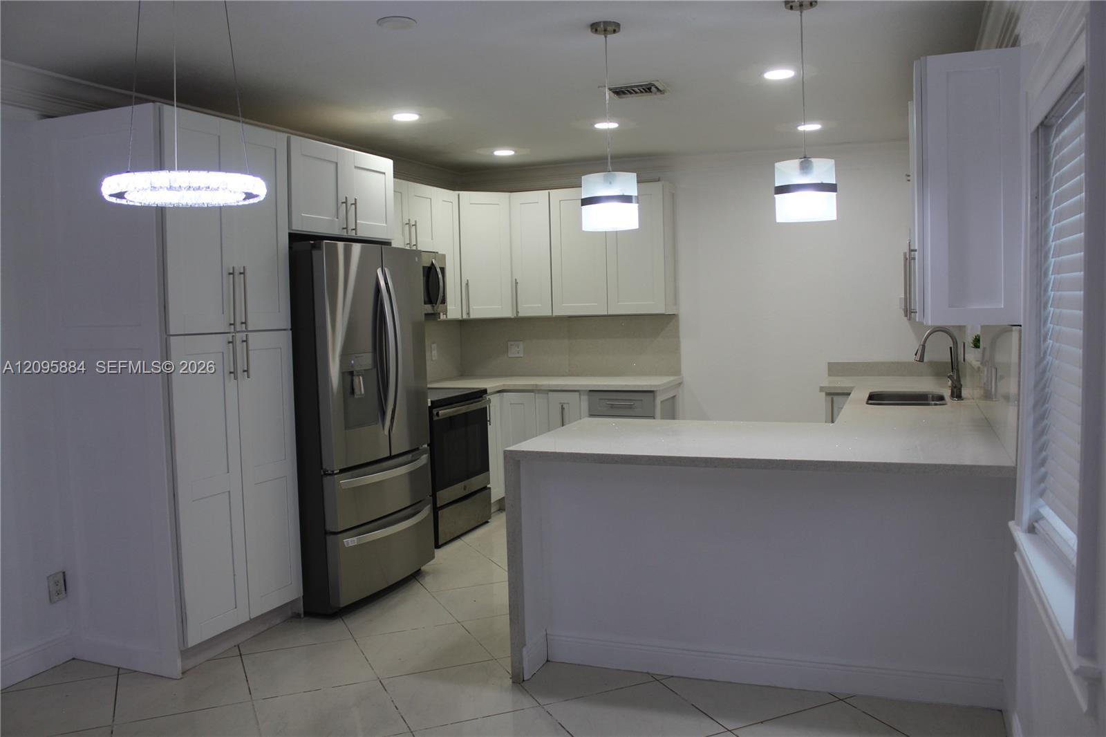 300 SW 71st Ave # 1, Miami FL 33144 photo 2