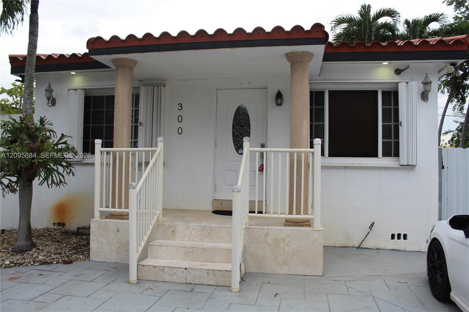300 SW 71st Ave # 1, Miami FL 33144