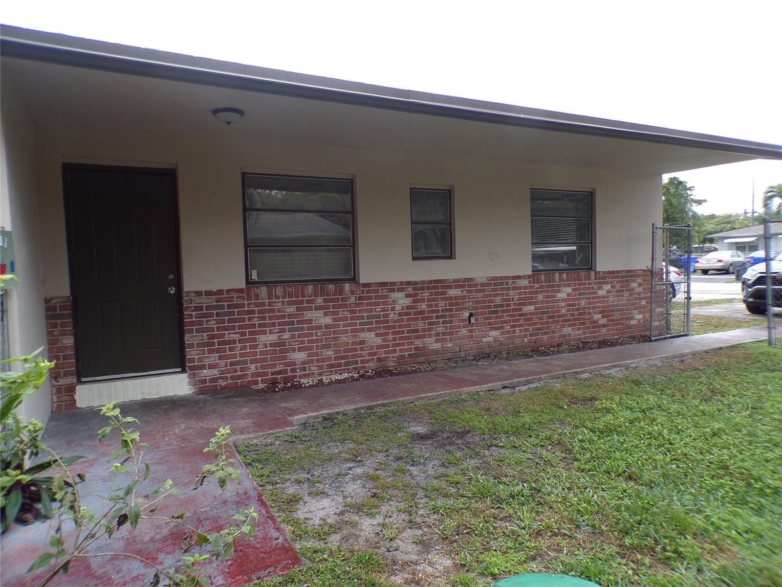 1505 N 57th Terrace, Hollywood FL 33021 photo 4