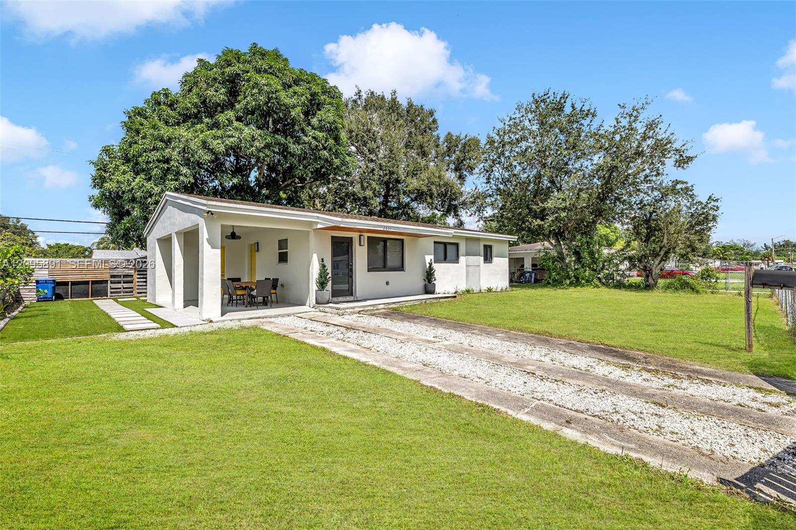 2851 NW 174th St, Miami Gardens FL 33056 photo 2