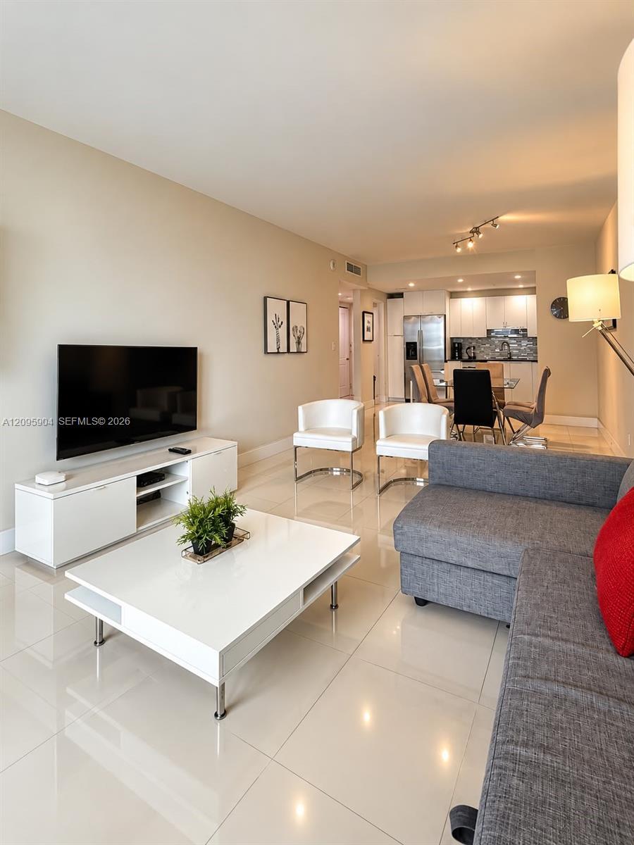 19370 Collins Ave # 1112, Sunny Isles Beach FL 33160 photo 4