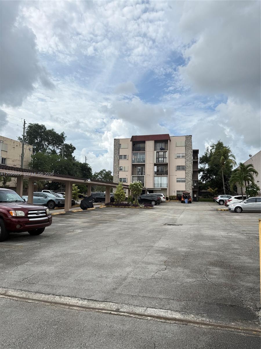 3640 NW 9th St # 405, Miami FL 33125 photo 2