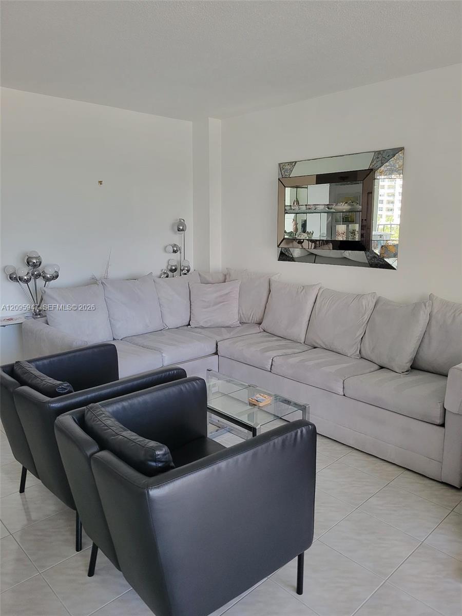220 Kings Point Dr # 606, Sunny Isles Beach FL 33160 photo 4