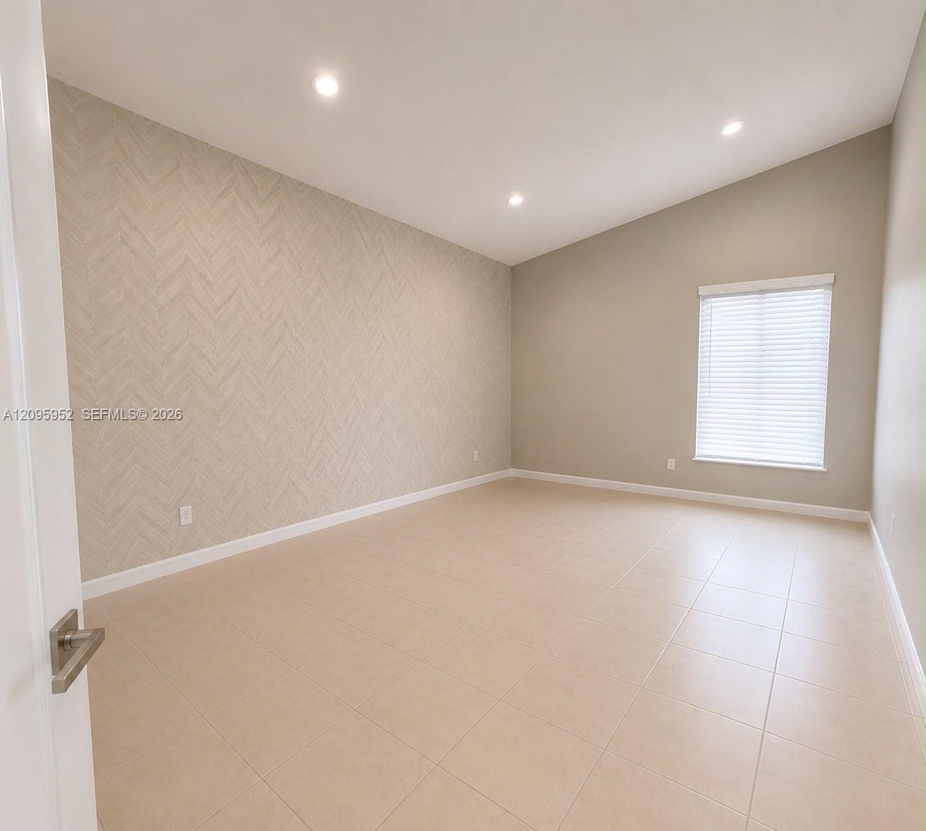 7466 NW 34th St, Lauderhill FL 33319 photo 3