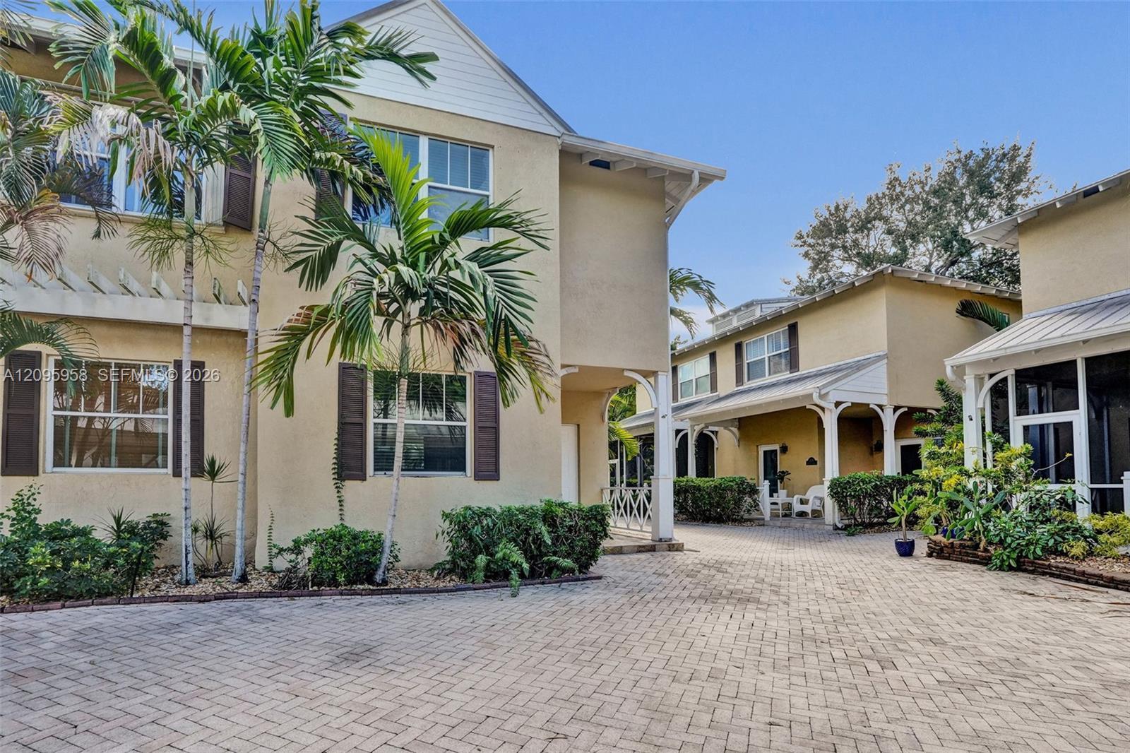 1212 W Las Olas Blvd, Fort Lauderdale FL 33312