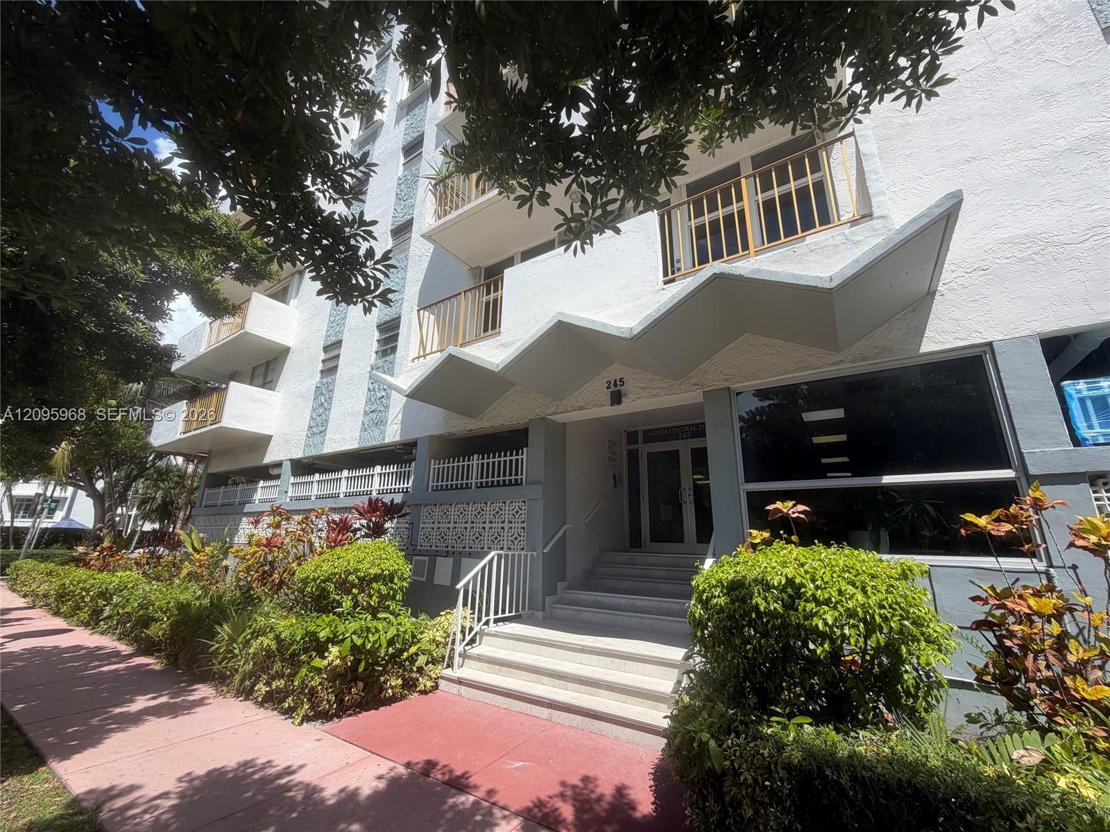 245 18th St # 805, Miami Beach FL 33139 photo 2