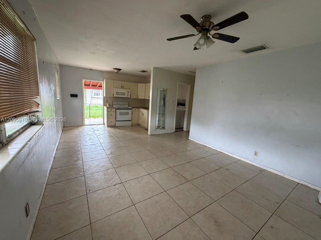 6115 SW 2nd St, Margate FL 33068 photo 2