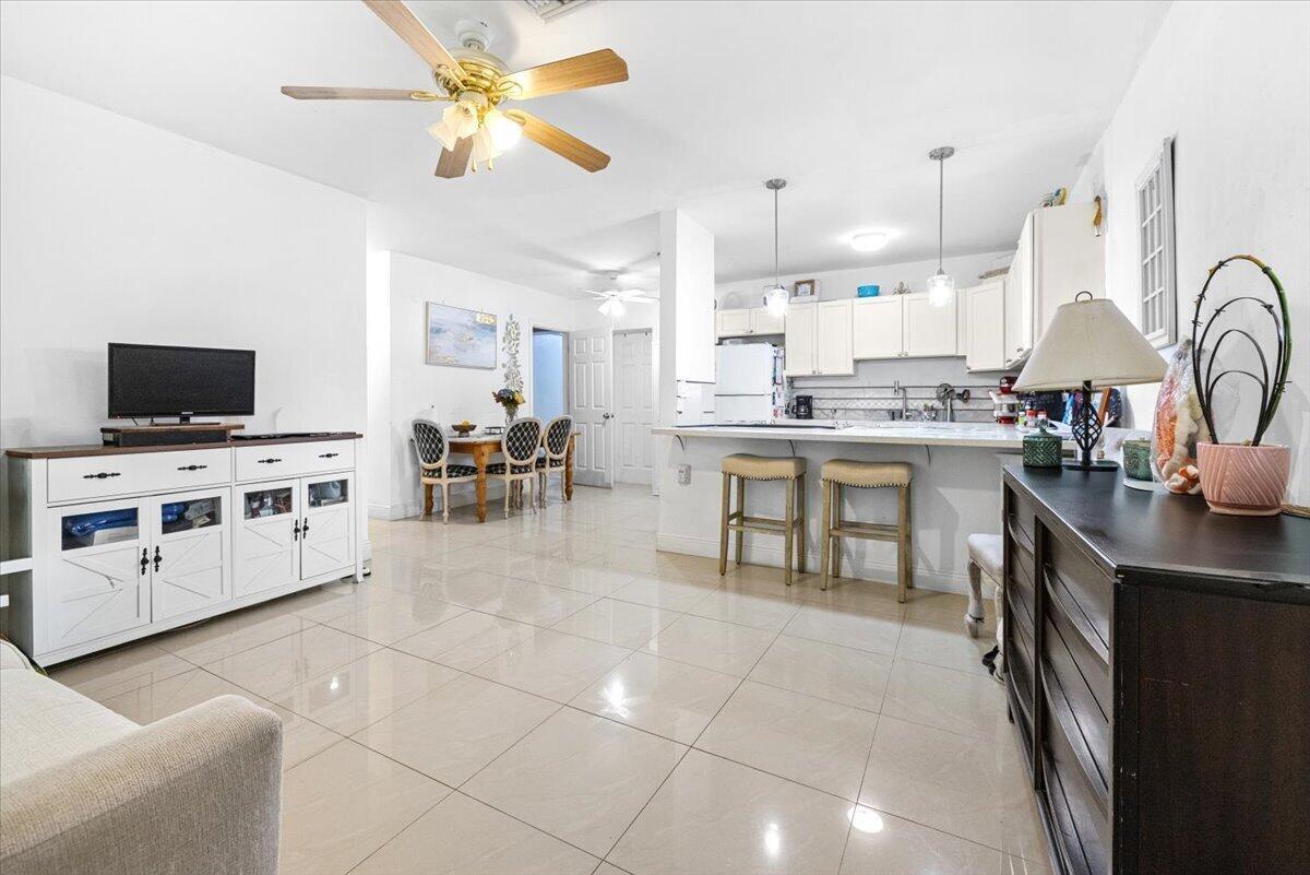1412 SW 3RD Street, Delray Beach FL 33444 photo 4