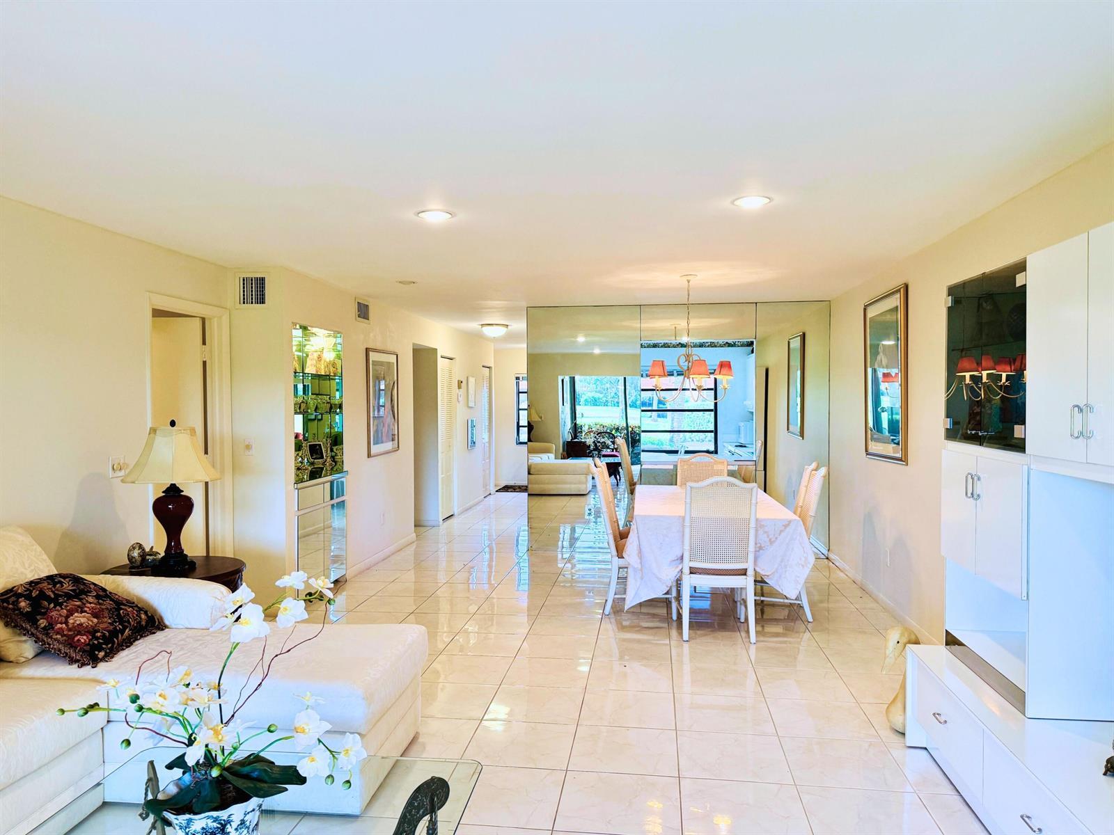 8410 CASA DEL LAGO, Boca Raton FL 33433 photo 4