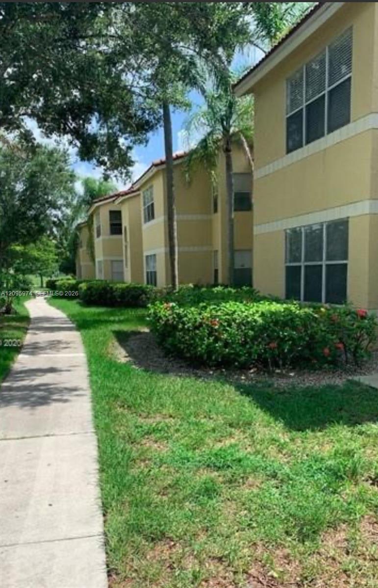 12840 Vista Isles Dr # 626, Sunrise FL 33325