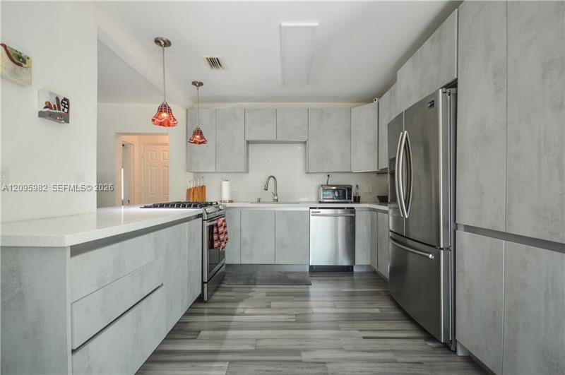 1428 Plunkett St, Hollywood FL 33020 photo 4