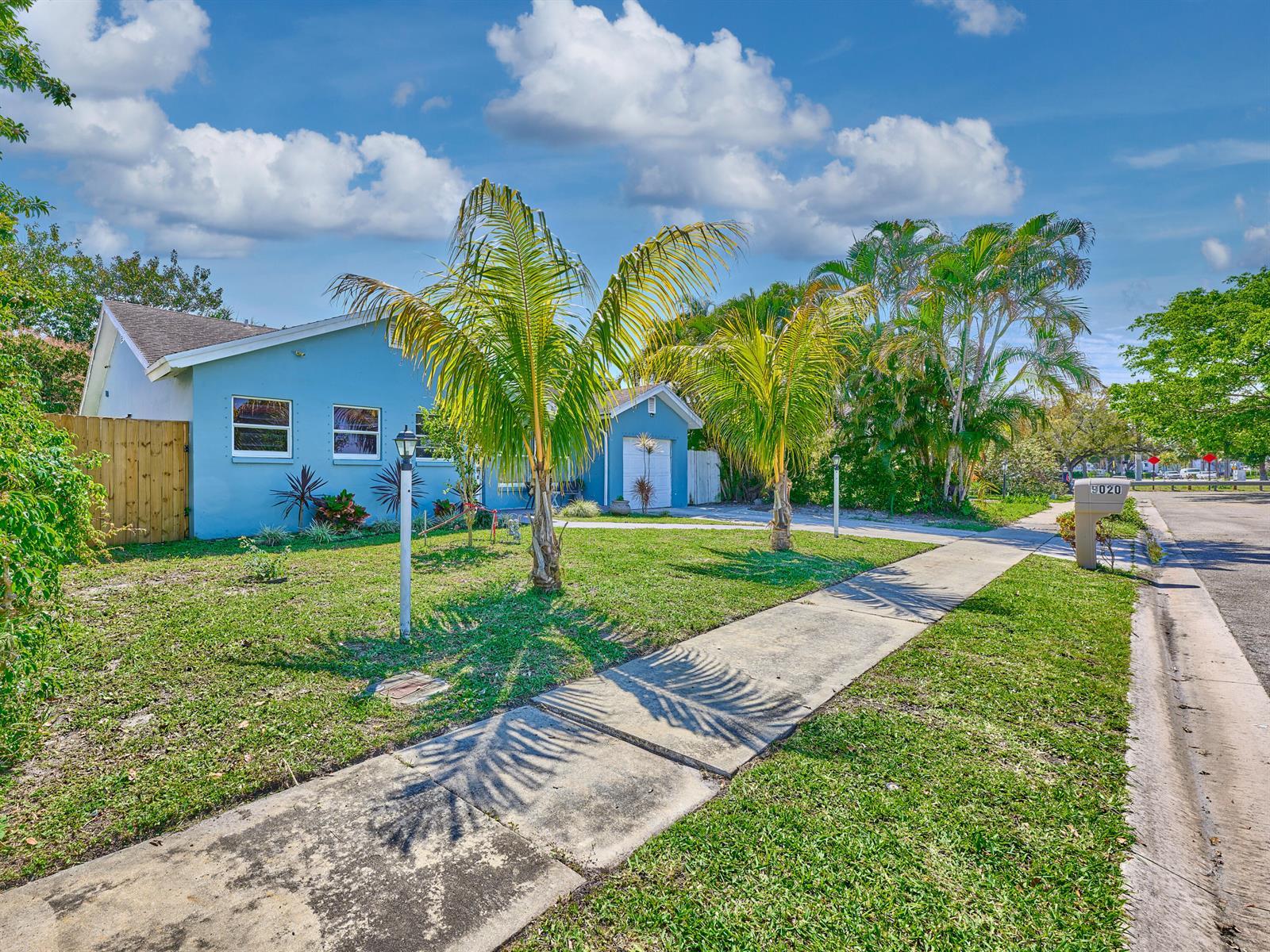 9020 SW 8th Street, Boca Raton FL 33433 photo 5