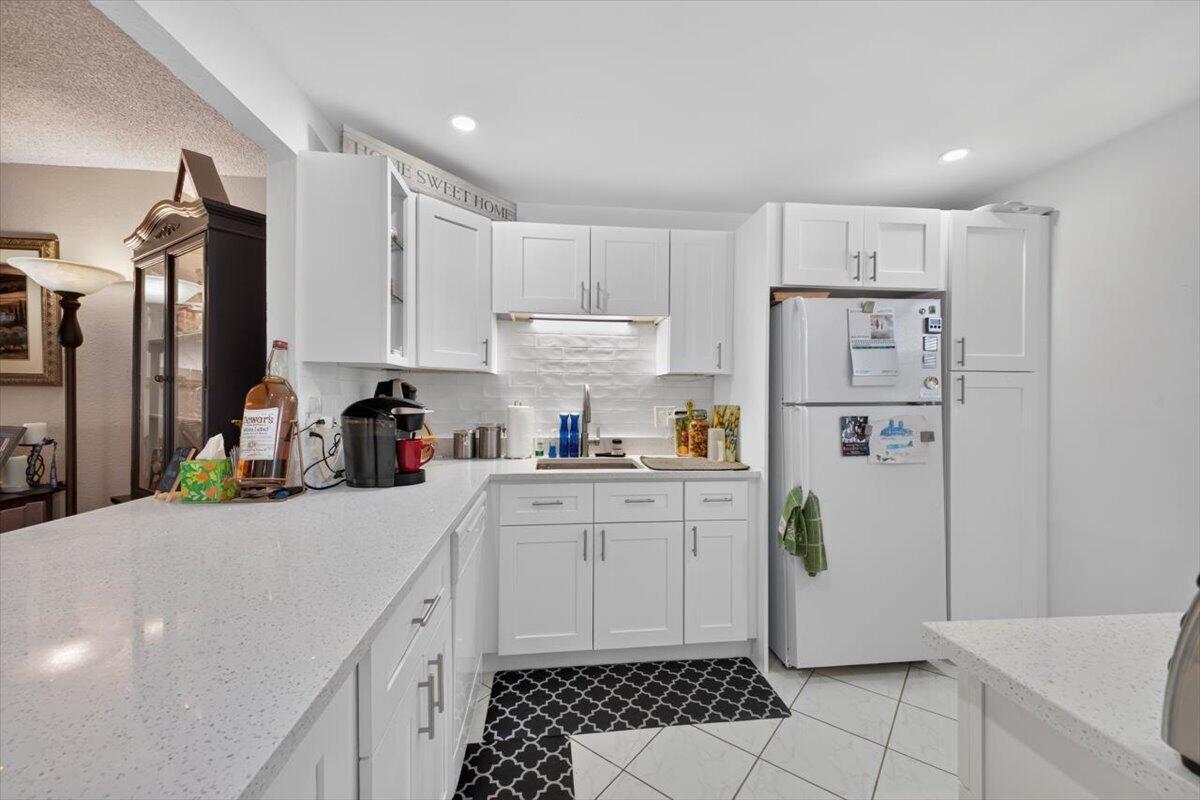 3251 HOLIDAY SPRINGS Boulevard # 205, Margate FL 33063 photo 2