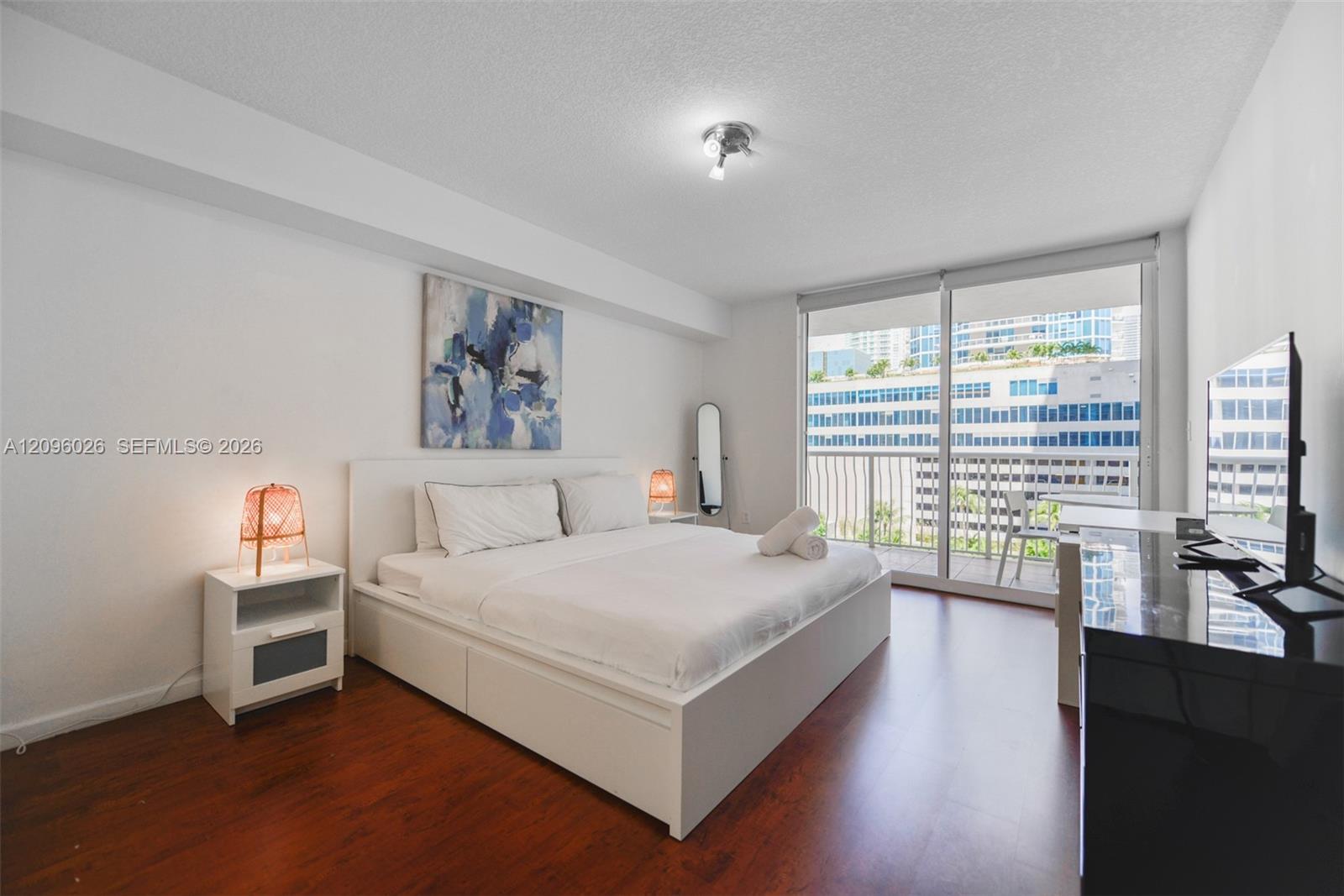 1200 Brickell Bay Dr # 1720, Miami FL 33131 photo 2