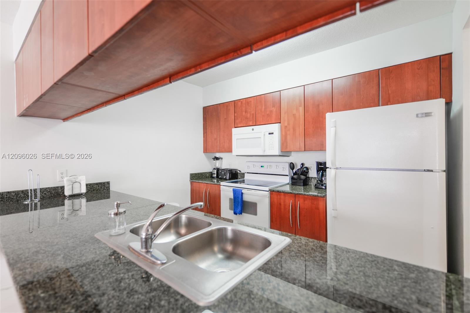 1200 Brickell Bay Dr # 1720, Miami FL 33131 photo 4