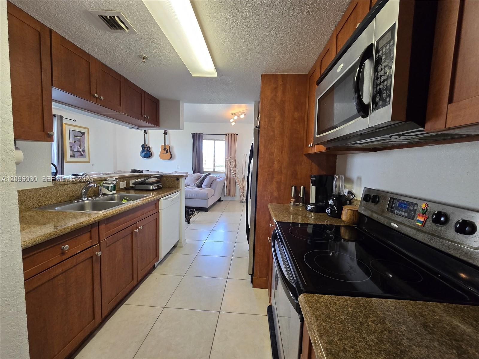 36 NW 6th Ave # 709, Miami FL 33128 photo 2