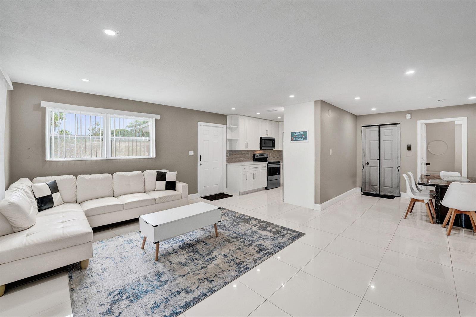 921 NW 14th Street, Fort Lauderdale FL 33311 photo 2