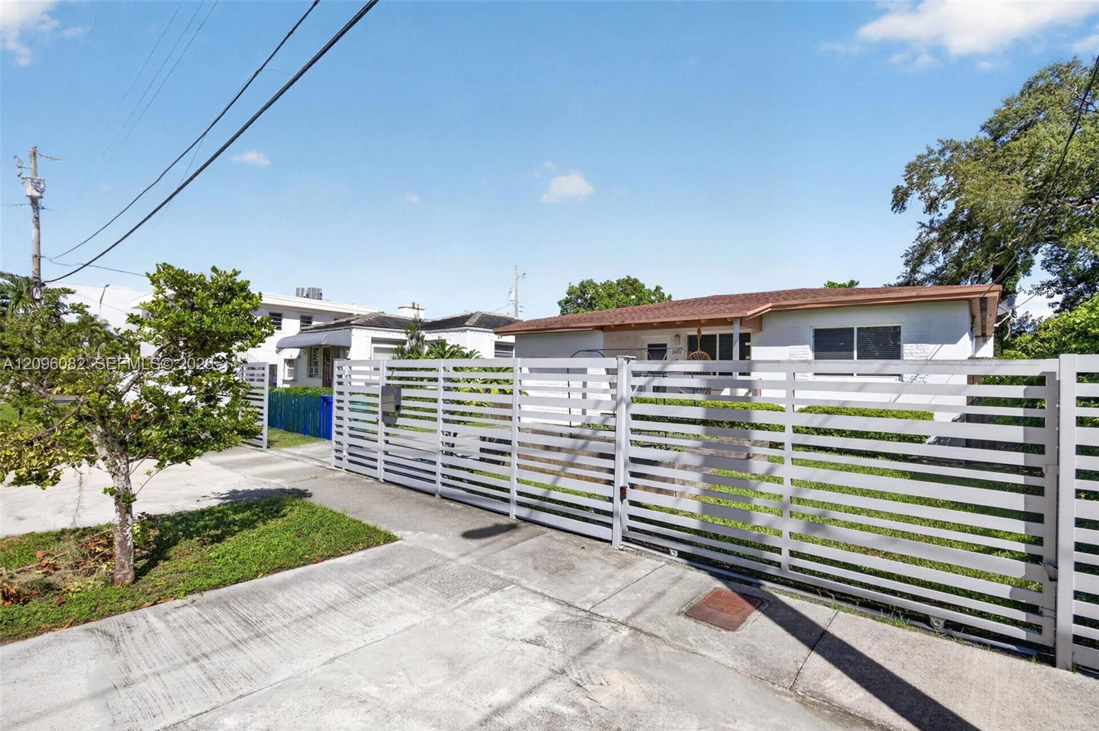 2611 SW 19th Ter, Miami FL 33145 photo 4