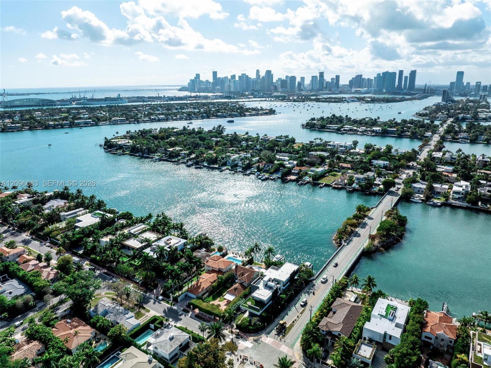 226 W Rivo Alto Dr, Miami Beach FL 33139 photo 2