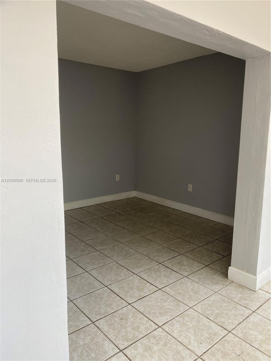 140 Royal Palm Rd # 207, Hialeah Gardens FL 33016 photo 5
