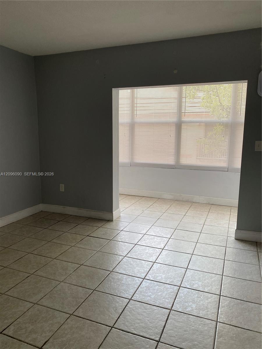 140 Royal Palm Rd # 207, Hialeah Gardens FL 33016 photo 4