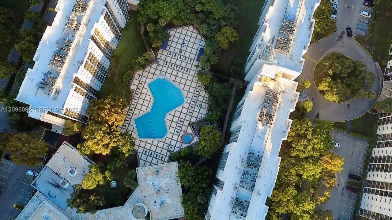 16919 N Bay Rd # 215, Sunny Isles Beach FL 33160 photo 4