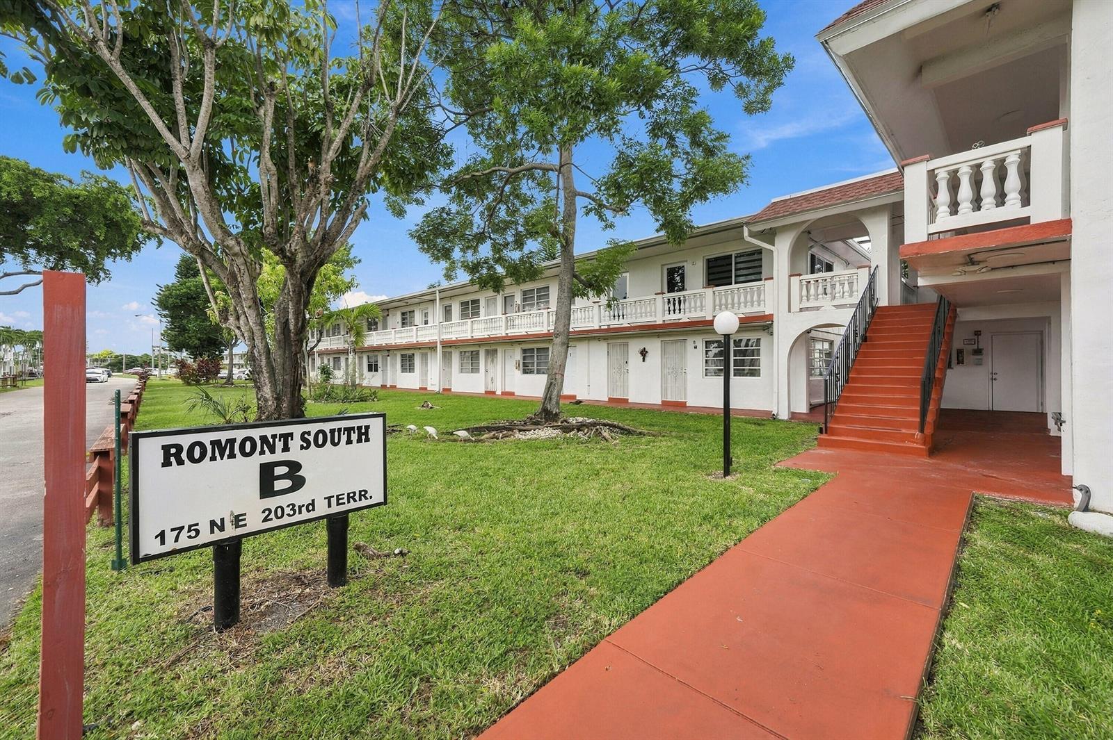 175 NE 203rd Terrace # 24, Miami FL 33179 photo 3
