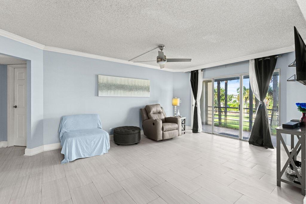 3590 Via Poinciana # 216, Lake Worth FL 33467 photo 4